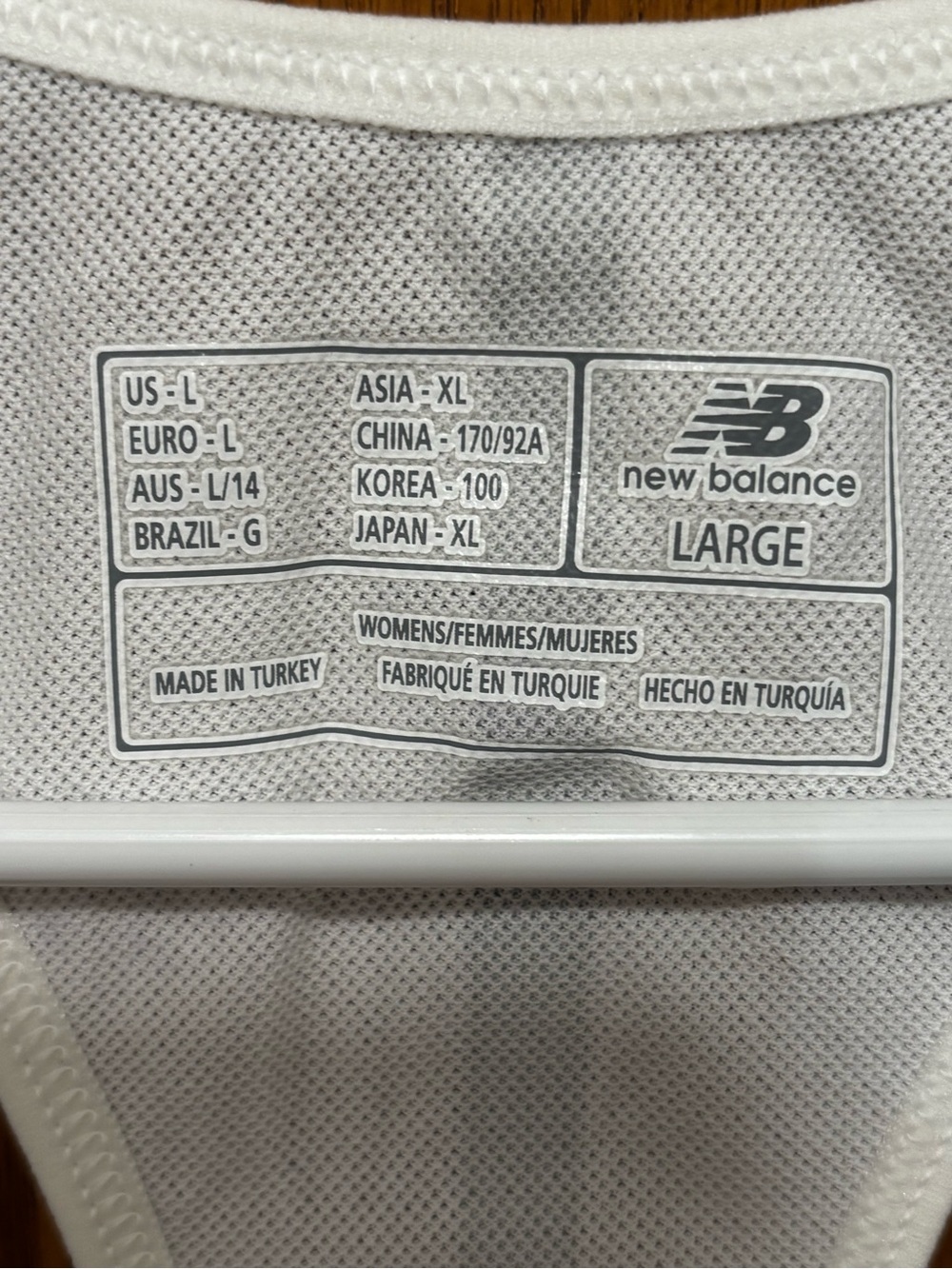 New Balance Flywheel Mesh Racerback Aerocore Running Tank Top White Sz L. NWT - Picture 3 of 12